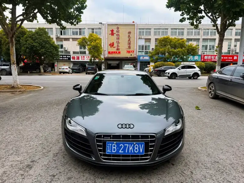 Audi R8, 2010