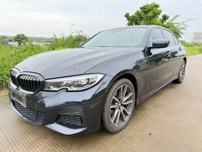 BMW 3 Series, 2022