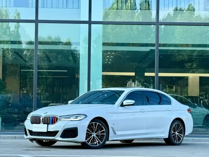 BMW 5 Series, 2021
