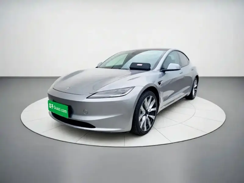 Tesla Model 3, 2025