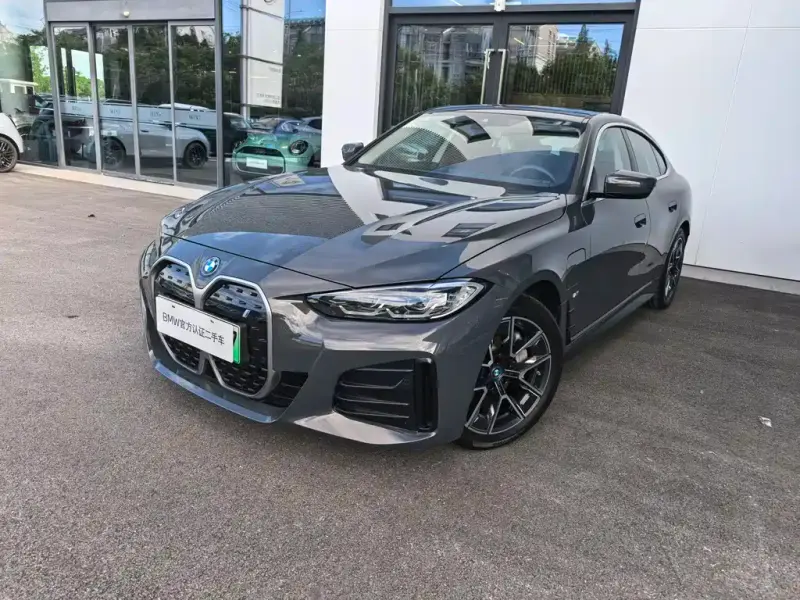 BMW i4, 2025