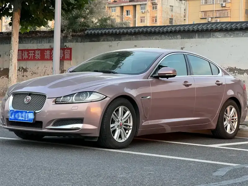 Jaguar XF, 2014