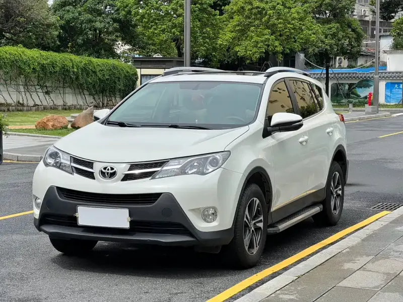 Toyota RAV4, 2016 — фото 1