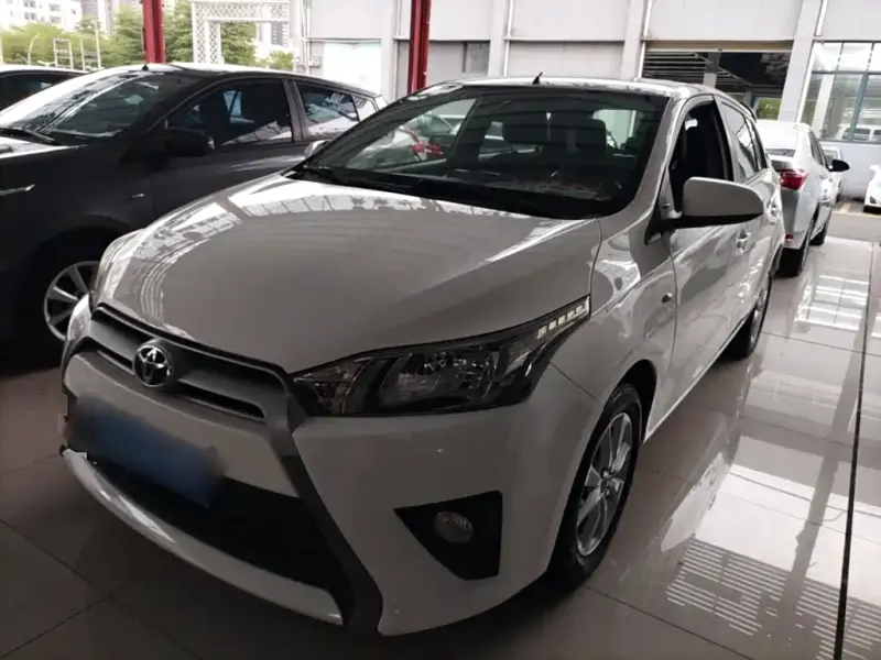 Toyota Yaris L, 2015
