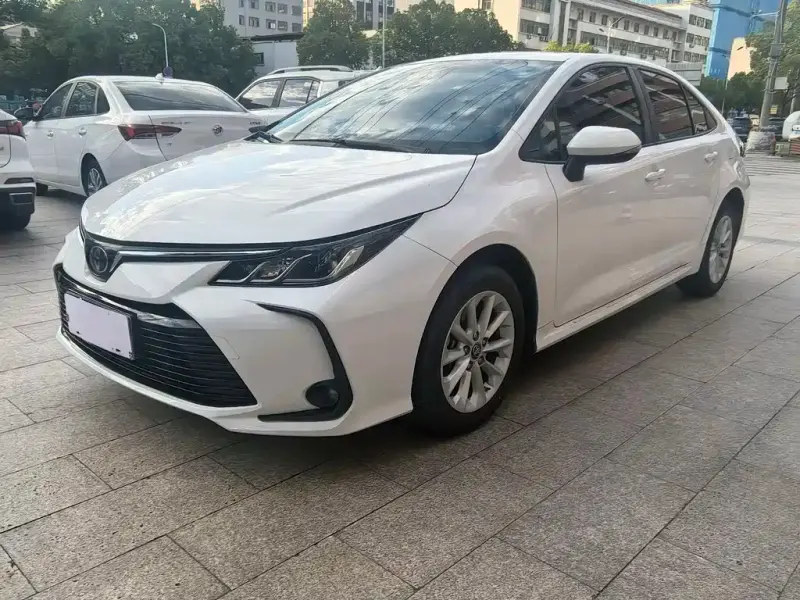 Toyota Corolla, 2021 — фото 1