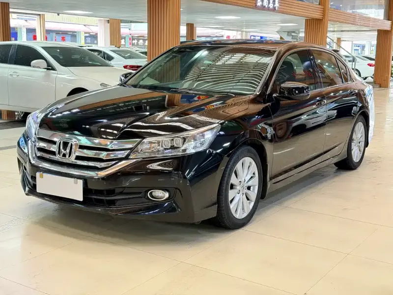 Honda Accord, 2015