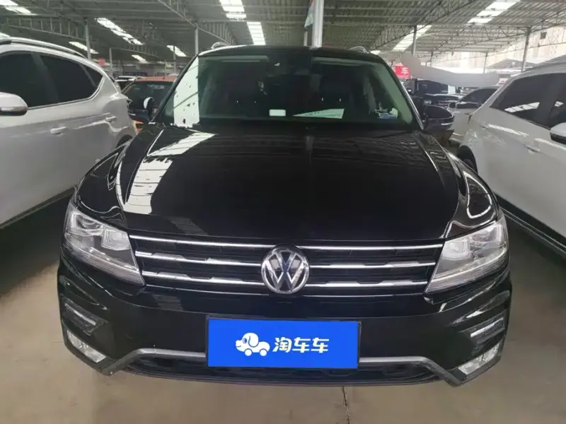 Volkswagen Tiguan L, 2017 — фото 1