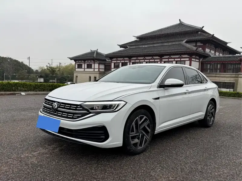Volkswagen Sagitar, 2023
