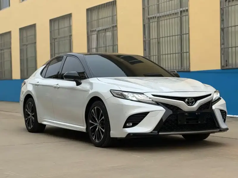 Toyota Camry, 2019