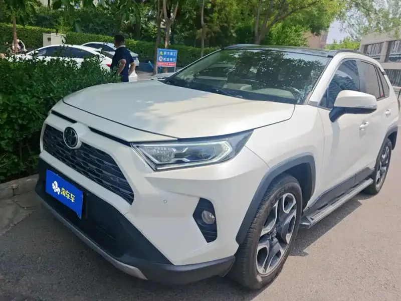 Toyota RAV4, 2020 — фото 1