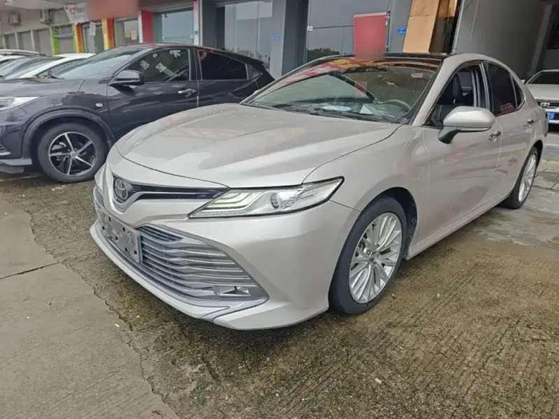 Toyota Camry, 2019