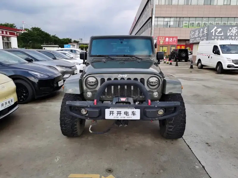 Jeep Wrangler, 2016