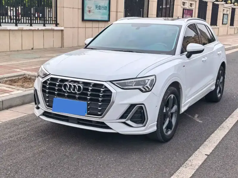 Audi Q3, 2021