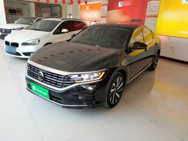 Volkswagen Passat, 2022