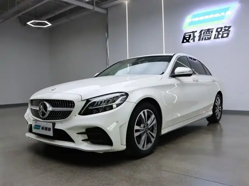 Mercedes-Benz C-Class, 2020 — фото 1