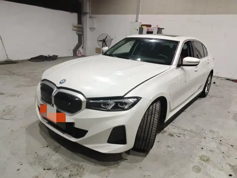 BMW i3, 2024