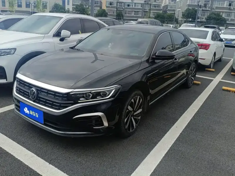 Volkswagen Passat, 2023