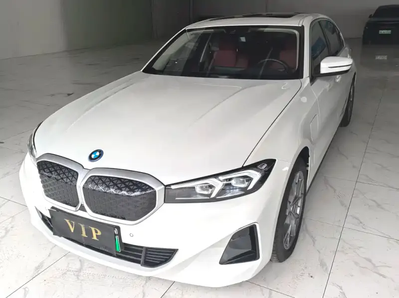 BMW i3, 2025