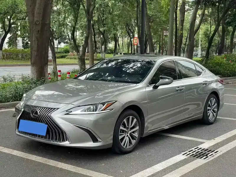 Lexus ES, 2019 — фото 1