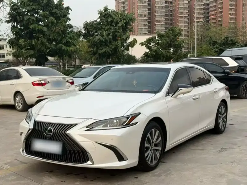 Lexus ES, 2020 — фото 1