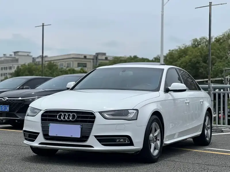 Audi A4L, 2016 — фото 1