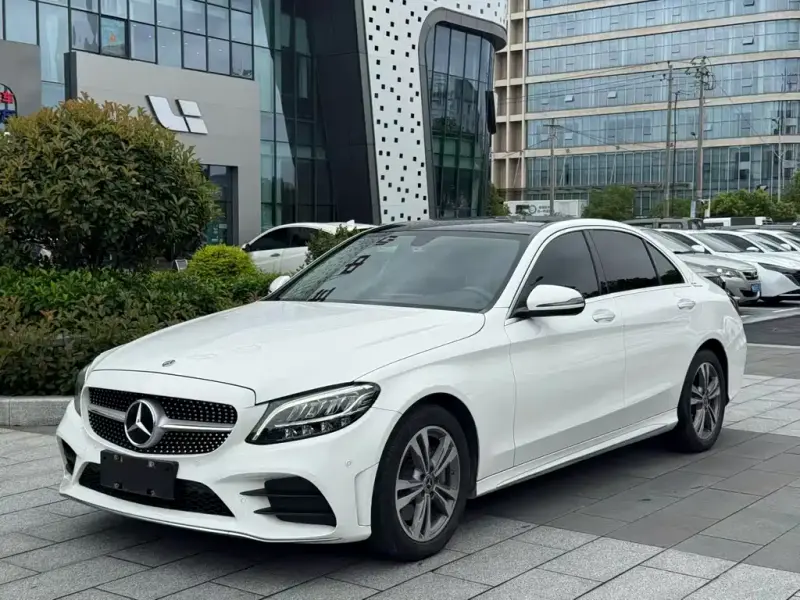 Mercedes-Benz C-Class, 2020 — фото 1