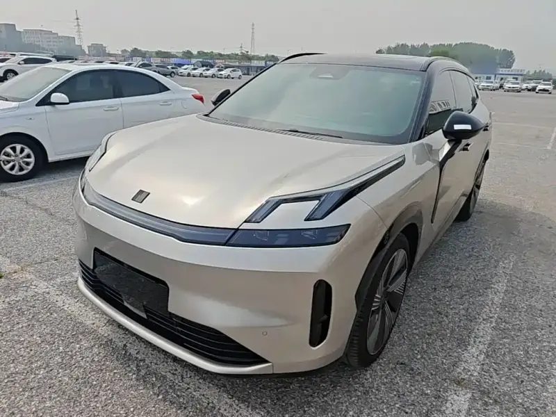 Lynk & Co 08 EM-P, 2024