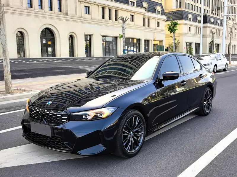 BMW 3-Series, 2023
