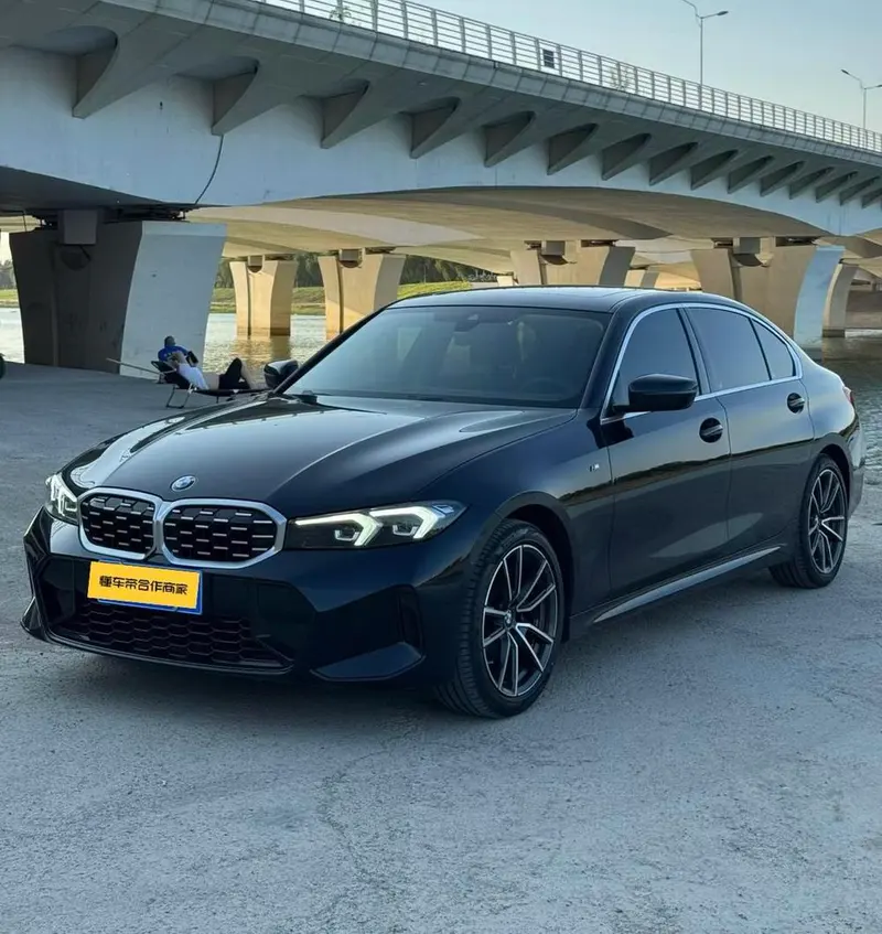 BMW 3-Series, 2023
