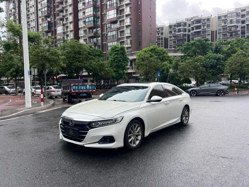 Honda Accord 260TURBO Luxury Edition, 2022 — фото 1