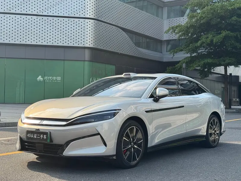 BYD Han L EV, 2025