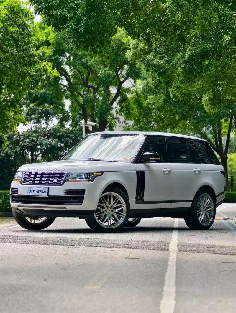 Land Rover Range Rover 3.0 V6 SC Vogue, 2014 — фото 1