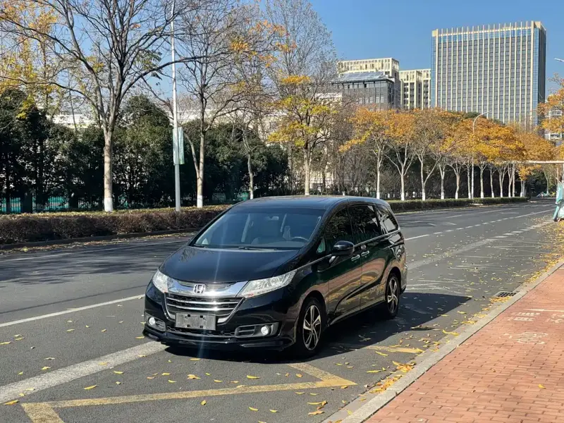 Honda Odyssey, 2017 — фото 1