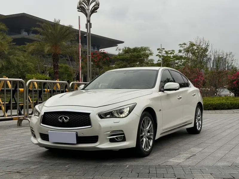Infiniti Q50L, 2018