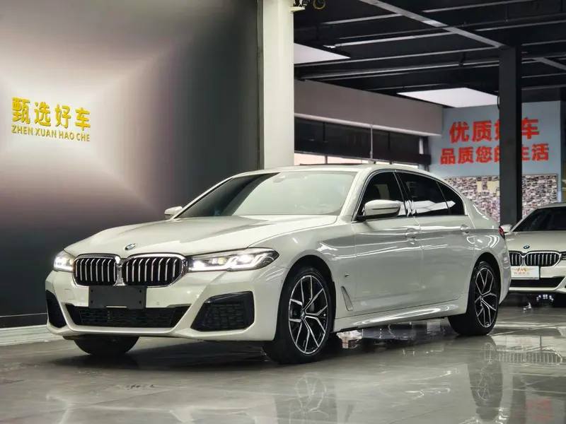 BMW 5-Series, 2023