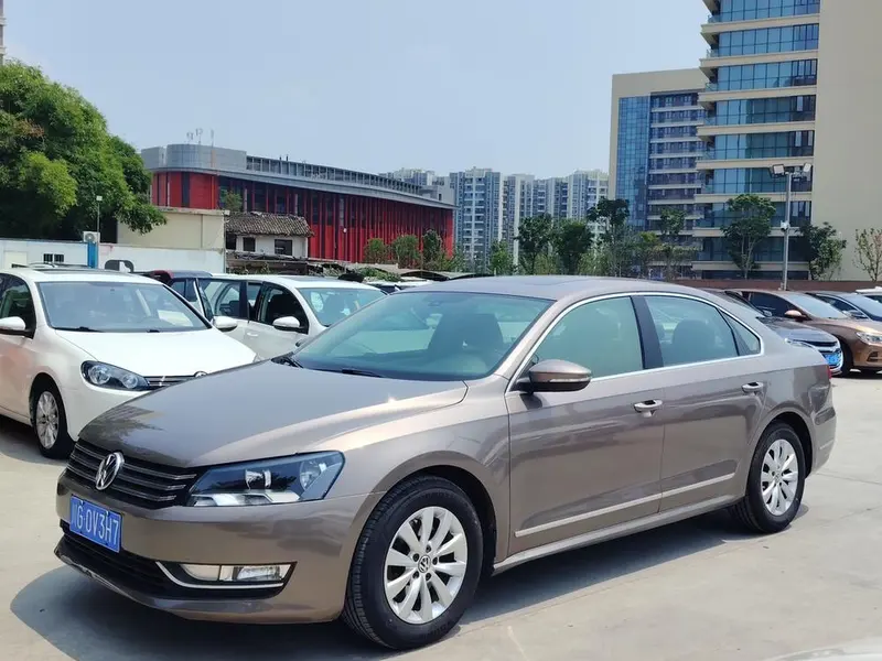 Volkswagen Passat, 2011