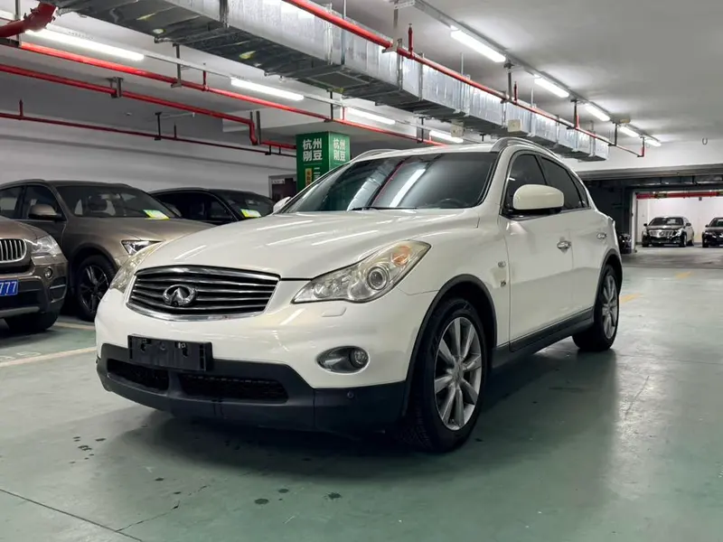Infiniti QX50 (Import), 2013