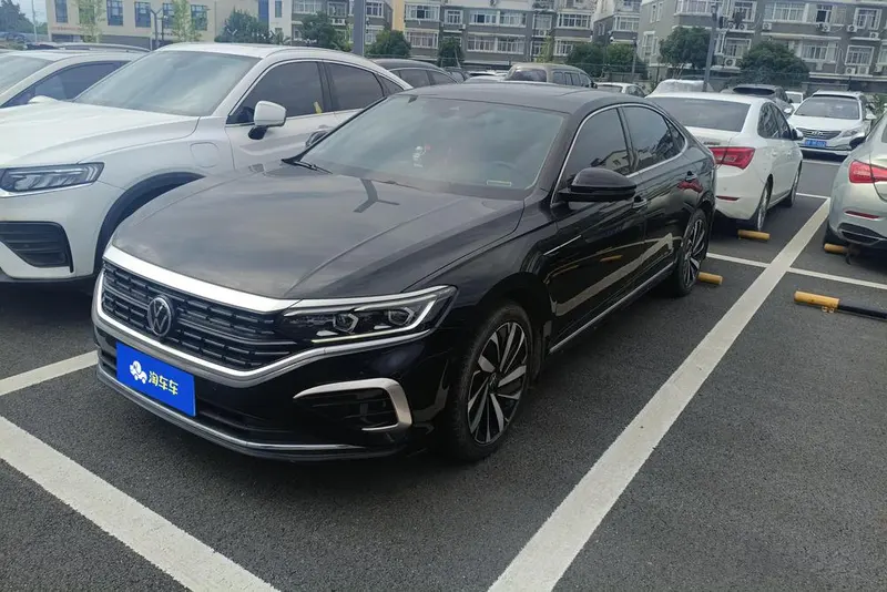 Volkswagen Passat, 2023