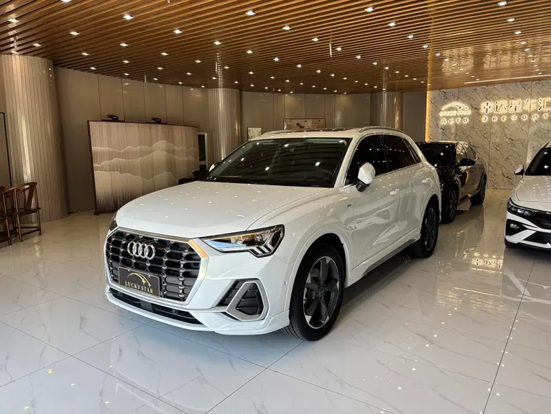 Audi Q3, 2022