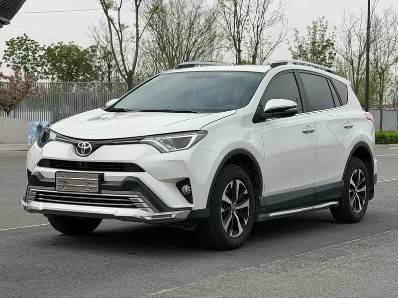Toyota RAV4 2.0L CVT 2WD Style Edition, 2016 — фото 1