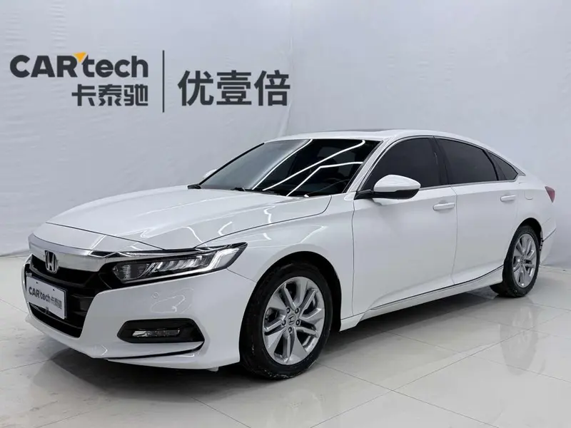 Honda Accord 260TURBO Elite Edition CN6, 2018 — фото 1
