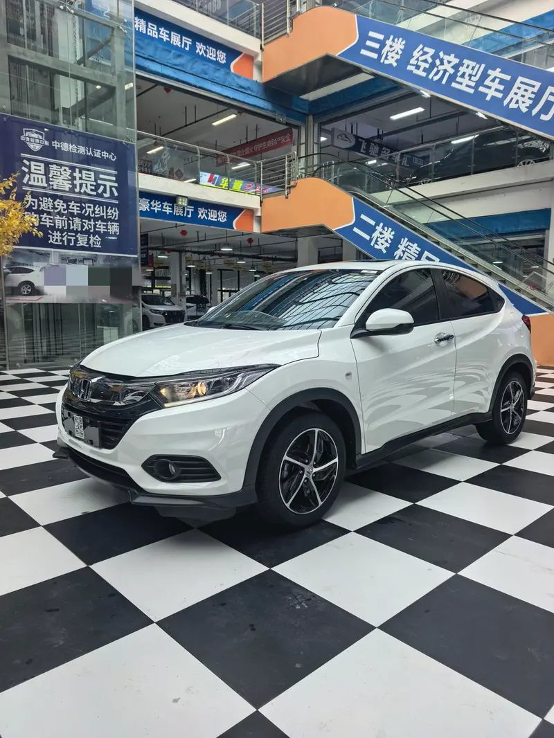Honda Vezel 1.5L CVT Elite Smart Edition, 2022 — фото 1
