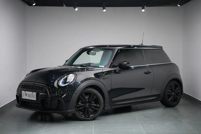 MINI MINI 1.5T COOPER Black Special Edition, 2022 — фото 1