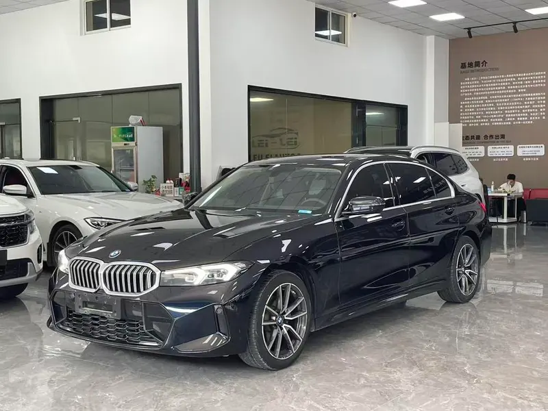 BMW 3-Series, 2023