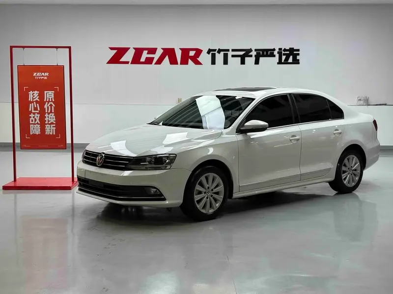 Volkswagen Sagitar, 2015