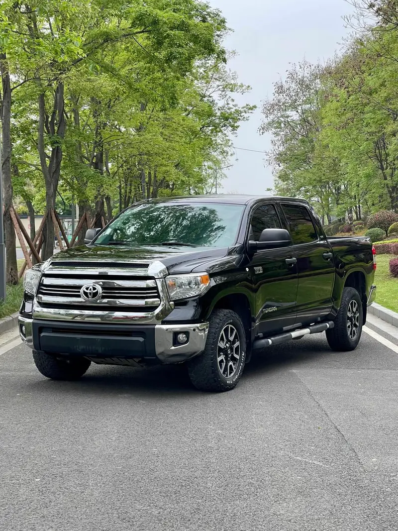 Toyota Tundra, 2016