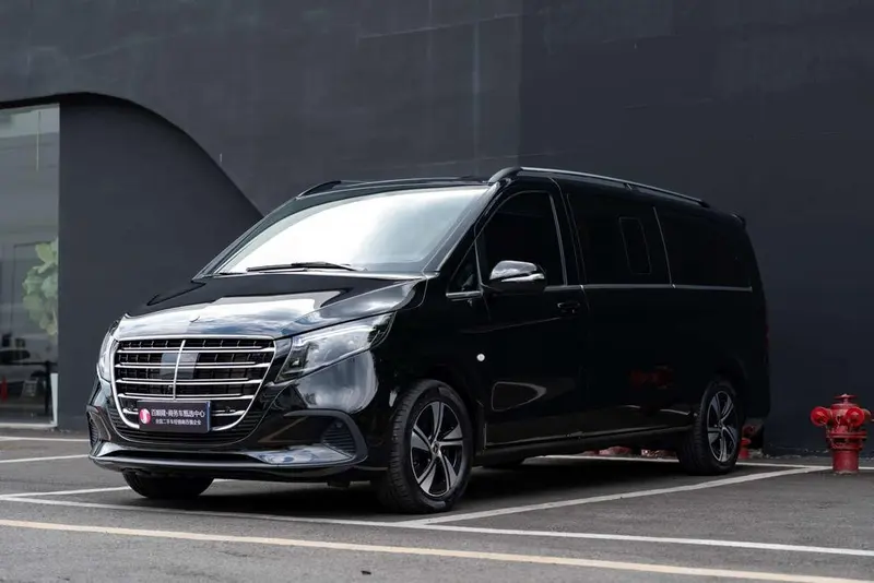 Mercedes-Benz Vito 2.0T Elite Edition 7 Seater, 2024 — фото 1