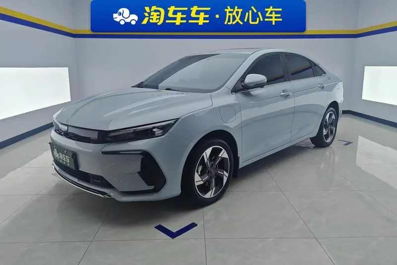 Geely Emgrand L Hi-P 1.5TD-DHT Pro Champion Edition 100KM Version, 2024 — фото 1