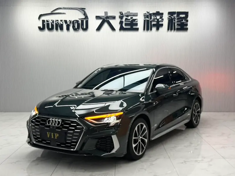 Audi A3 Facelift A3L Limousine 35 TFSI Sport Version, 2023 — фото 1