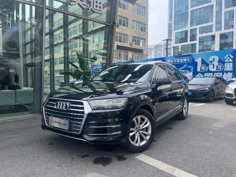 Audi Q7 45 TFSI Version, 2018 — фото 1
